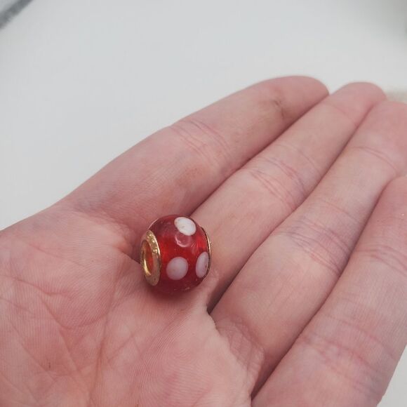 925 sterling silver red and white polka dot charm - Picture 3 of 3